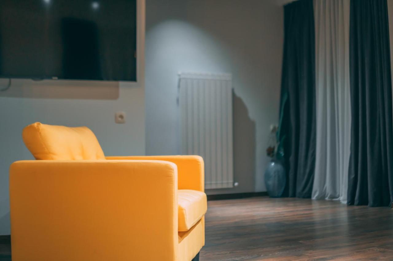 Apartment Sixteen Tiflis Exterior foto