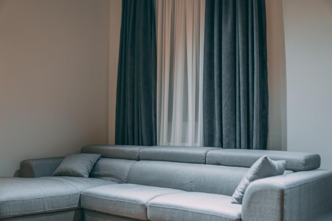Apartment Sixteen Tiflis Exterior foto